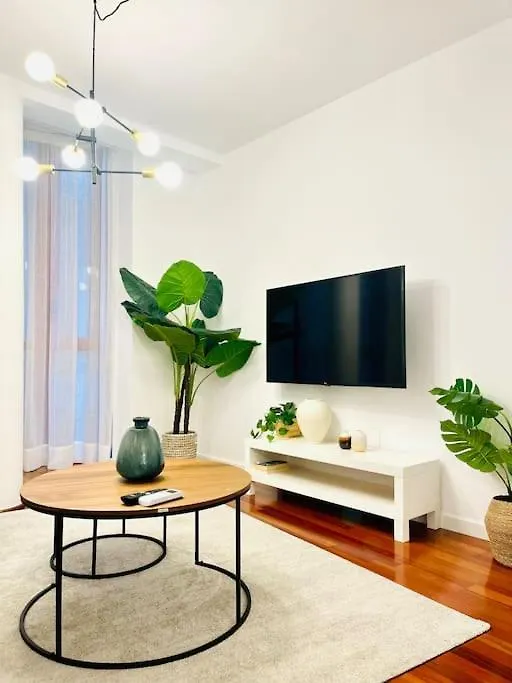 New Elegant Apartment In The Heart Of Malaga