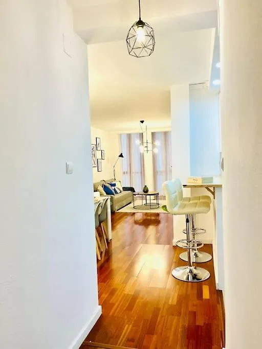 New Elegant Apartment In The Heart Of Malaga
