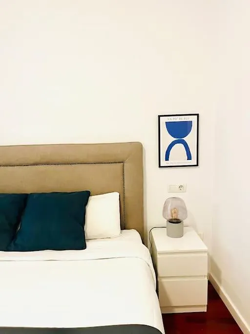 New Elegant Apartment In The Heart Of Málaga